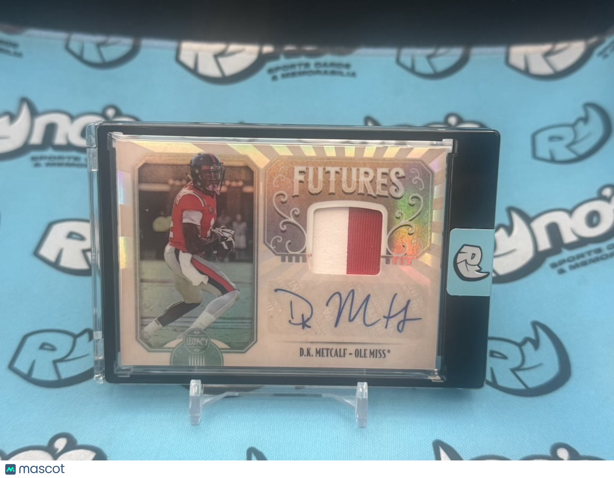 2019 Panini Legacy Futures D.K. Metcalf #FP-DM Autograph Player-worn material